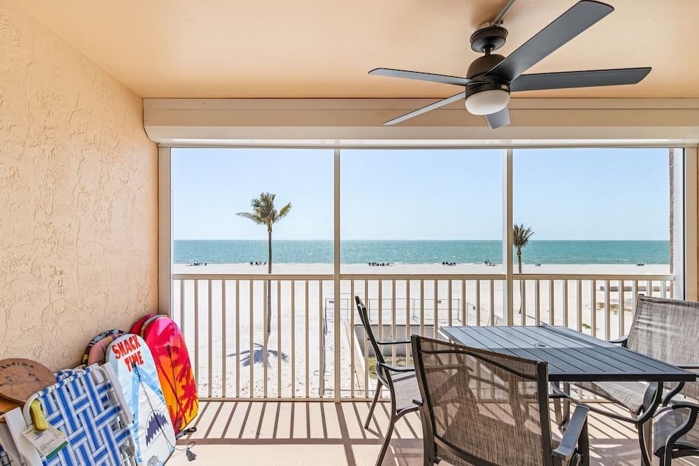25840 Dolphin Way Of Hickory 204 2 Bedroom Condo