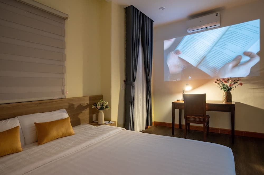 Shine Hue Hotel 2