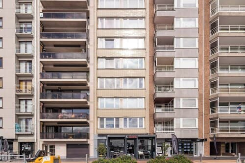 Flat in Blankenberge With Marina Views