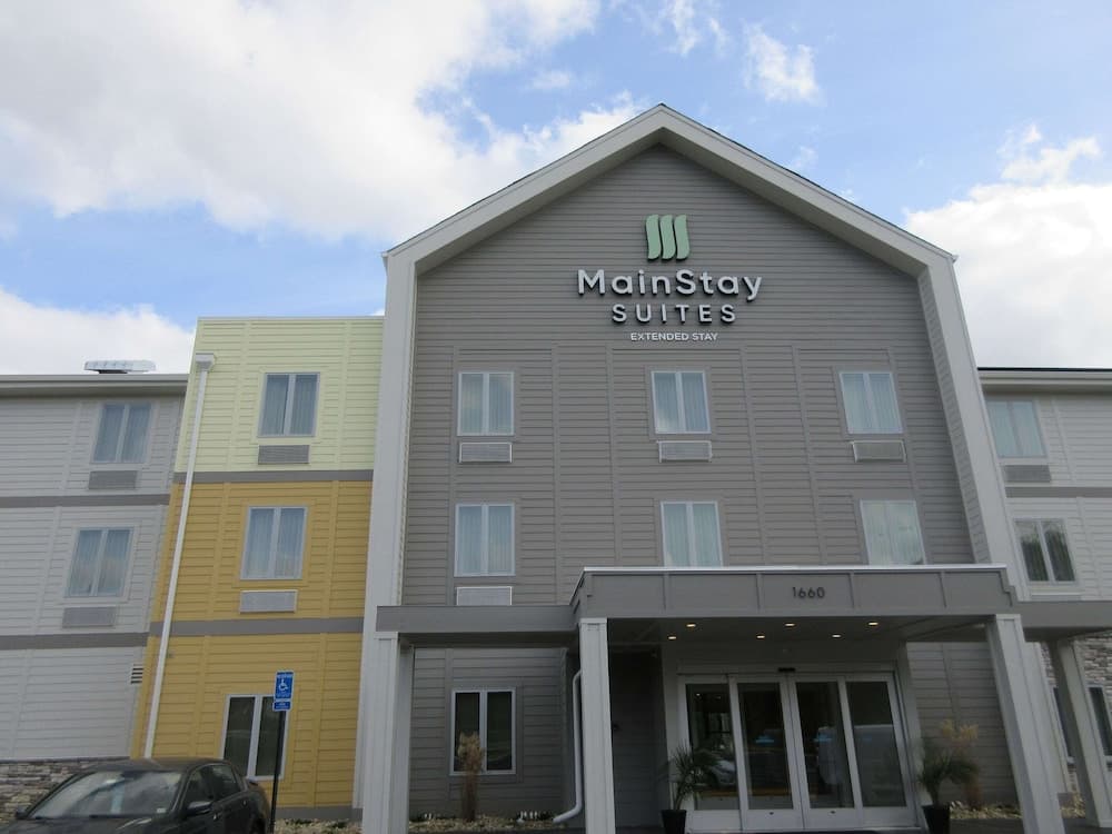 Mainstay Suites