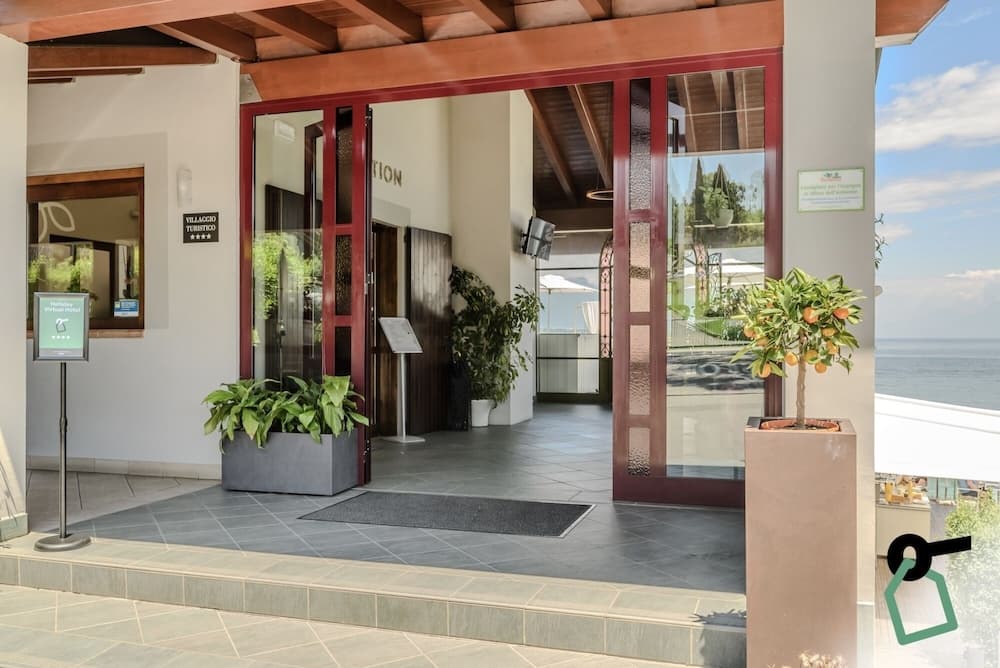 Konaklama yerinin ön cephesi