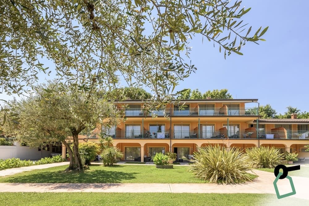 Konaklama yerinin ön cephesi