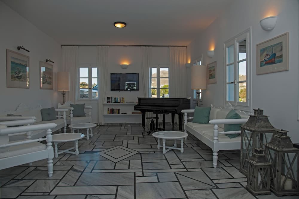 Parian Village Beach Hotel - Adults Only