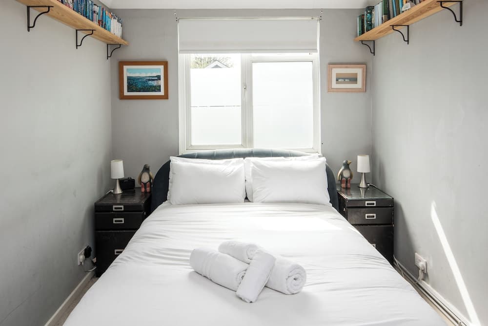 Kennington 3BR Haven: Dog-Friendly/Zone 1 location