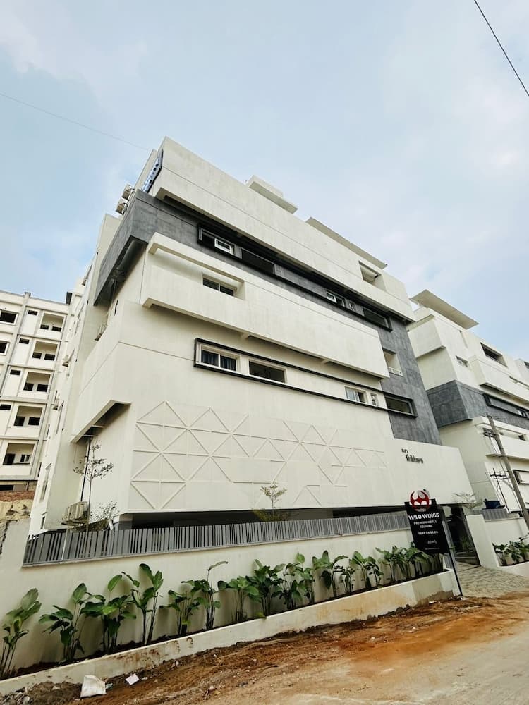 WILDWINGS PREMIUM HOTEL