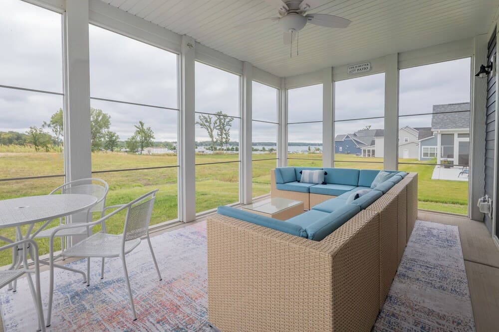 2728 Harbor Court