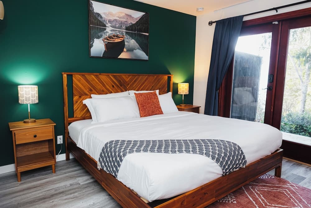 Tofino Oceanfront Hotel Suite