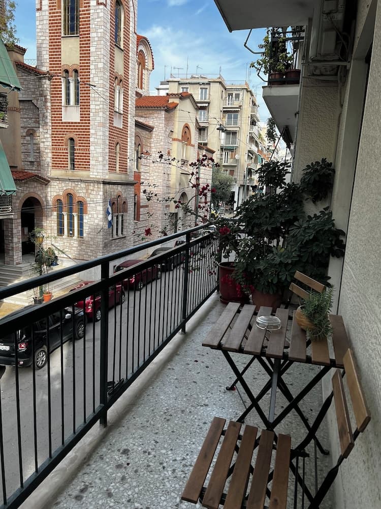 Pnyka Apartment 2
