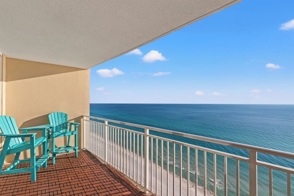 Emerald Beach Resort 2028