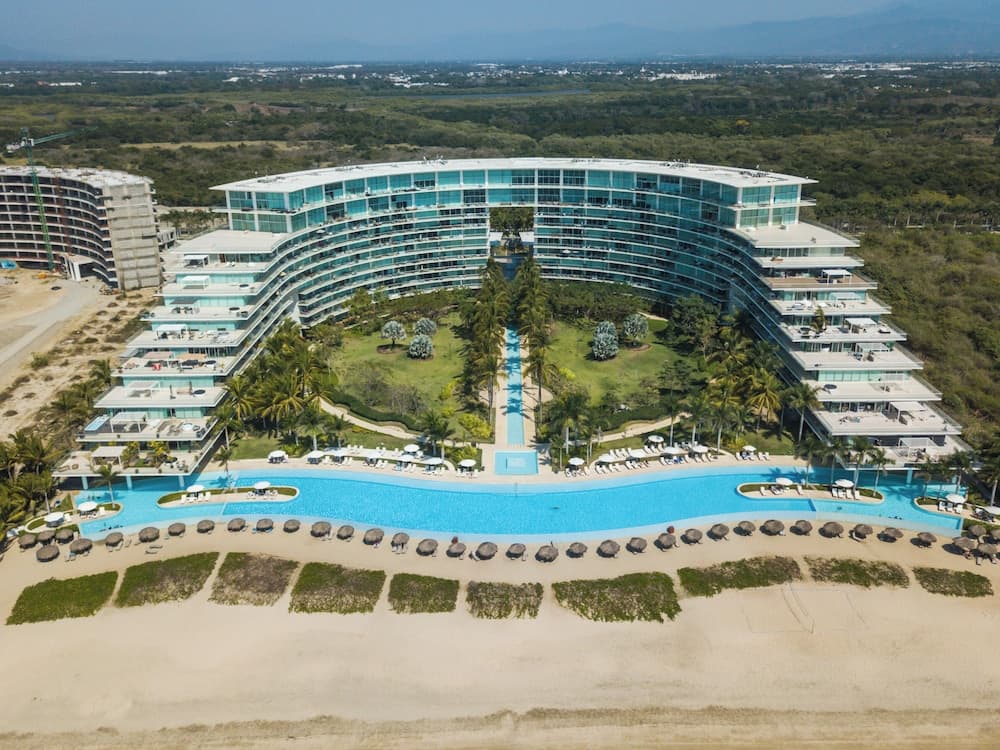 Península Beachfront Residences