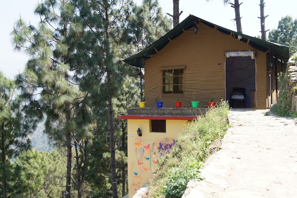 Konaklama yerinin ön cephesi