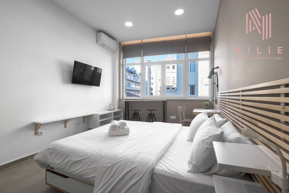 Fragkon 24 Nilie Hospitality MGMT