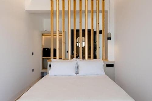 Lackos Luxury Suites