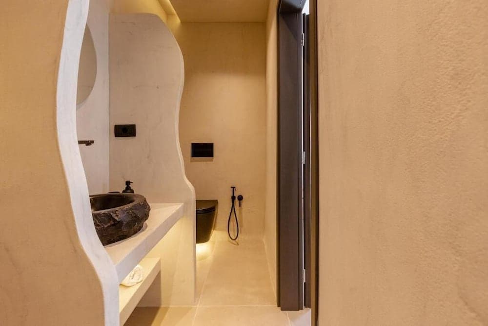 Lackos Luxury Suites