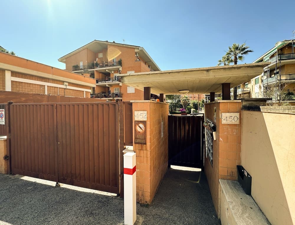 Konaklama yerinin ön cephesi