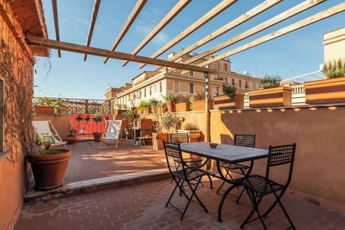 Trastevere Romantic Terraced Apartment
