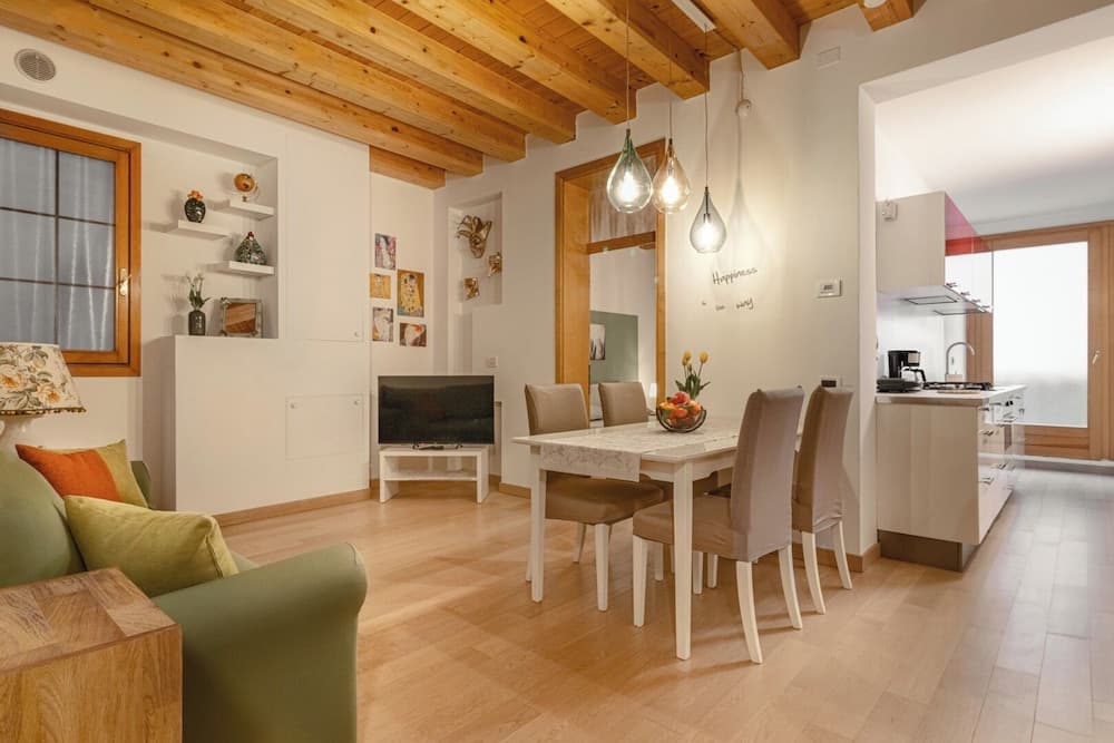 Victoria Home