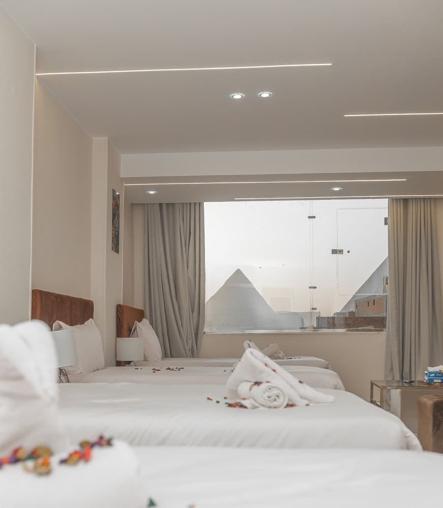 Experieance Pyramids VIEW