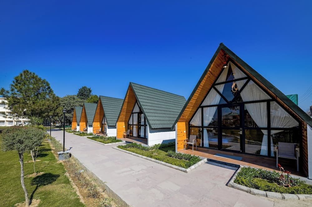 Corbett Platinum Heritage