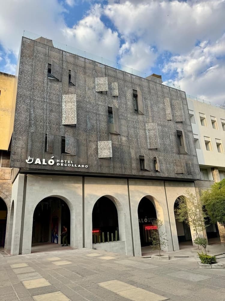 Hotel Aló Degollado