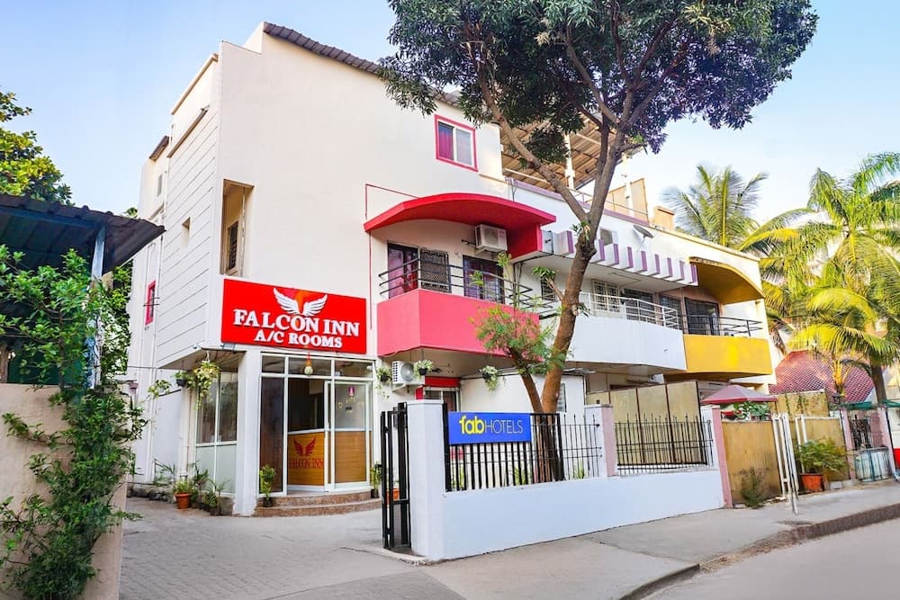 FabHotel Falcon Inn