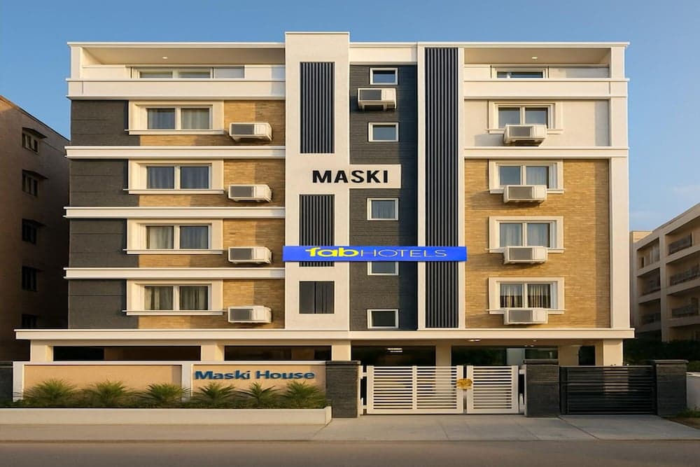 Fabhotel Maski Suites