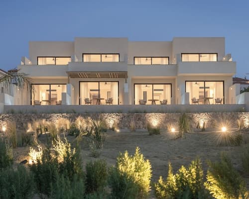 Seven Rocks Suites