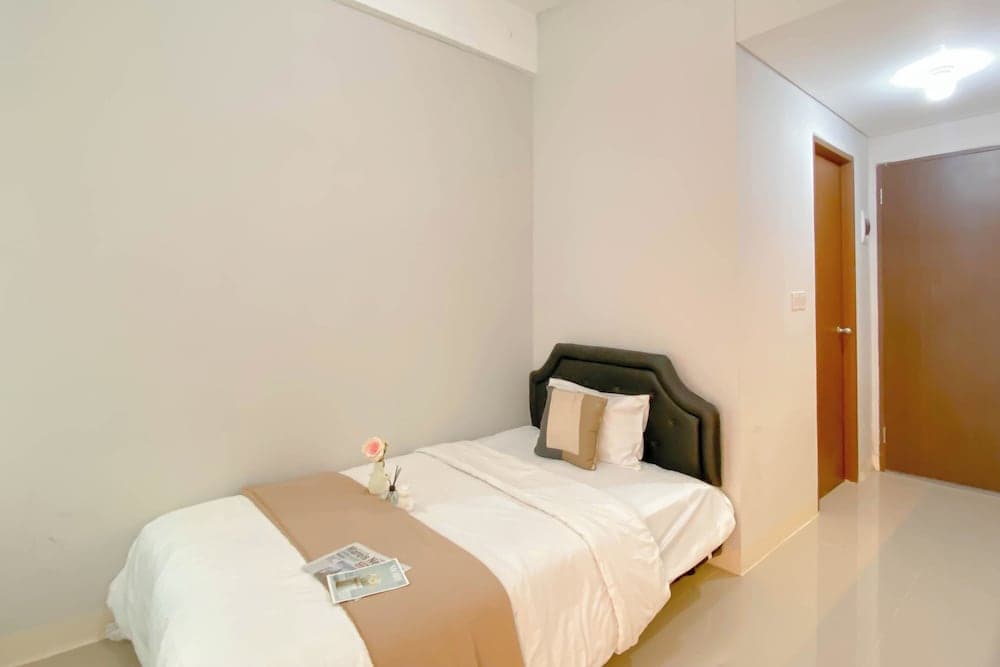 Convenient Studio Apartment At Transpark Juanda Bekasi Timur