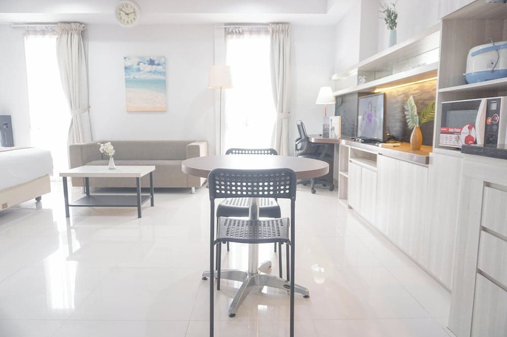 Good Deal Studio Apartment Azalea Suites
