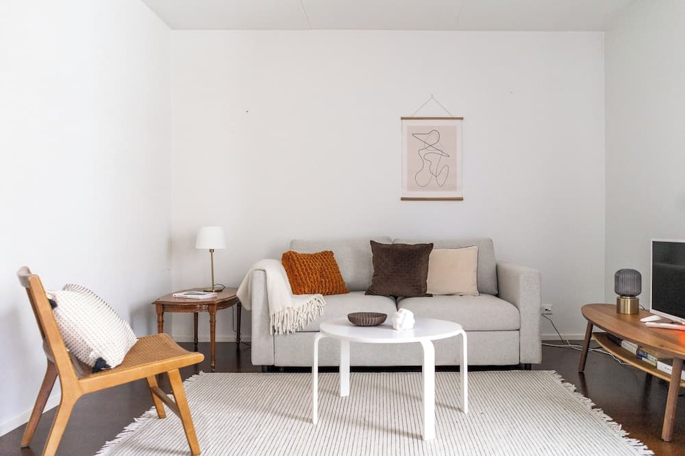 1br with Private Sauna and Balcony