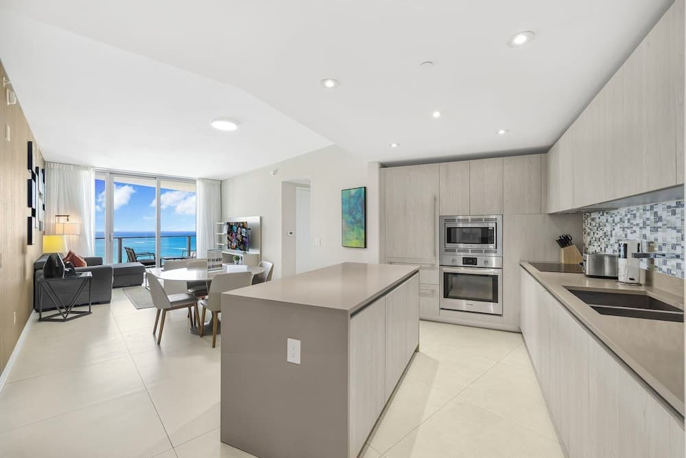 Oceanview Condo with Pool & Relaxation