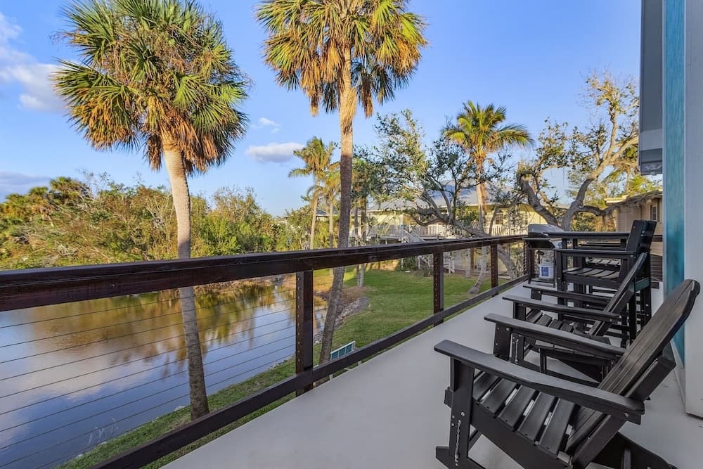 245 Nature View Ct Upper 3 Bedroom Home