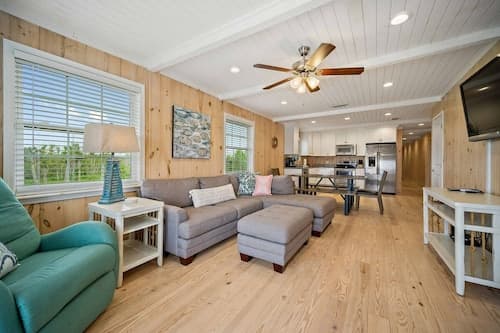Don t Worry Beach House 3 2 2 Blocks to Beach