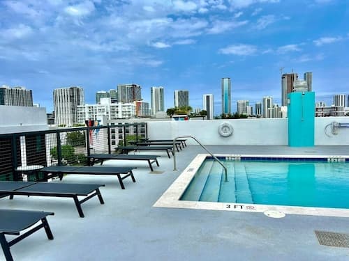 136 Nw Atrium -Wynwood Building - We Host