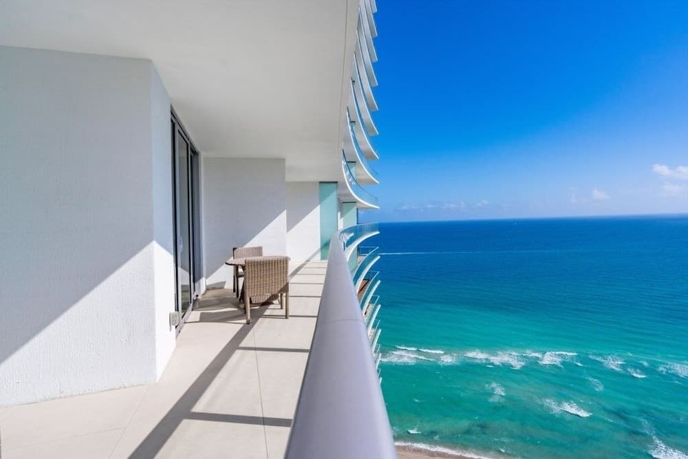 Private 2br Ocean View At Hyde Beach Resort 2 Bedroom Condo