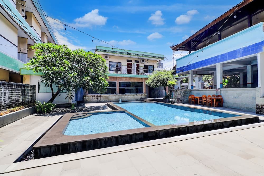 Townhouse Oak Bali near Kuta Beach formerly Hotel Legian Beach Walk