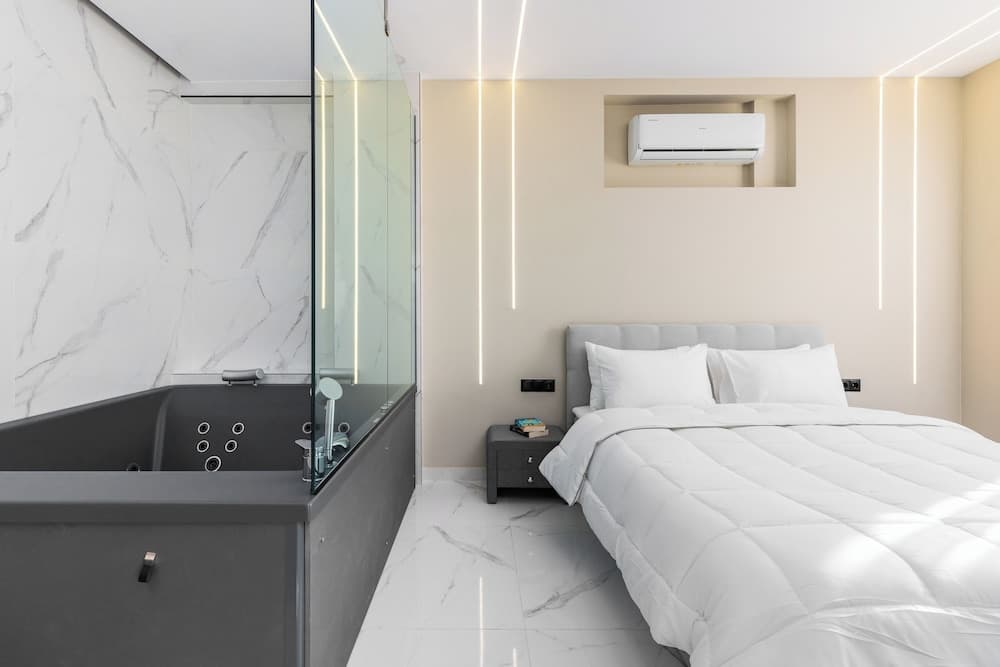 Ophelia Suites by halu