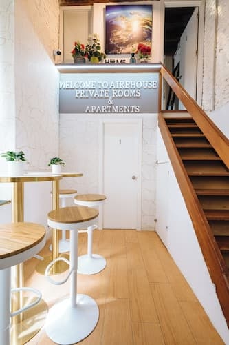 airbhouse private rooms & apartments