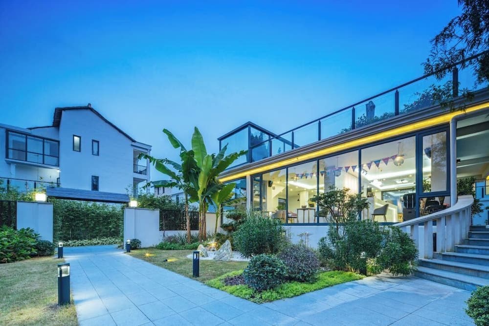 Yinshu Lunas Vila Courtyard Garden Resort Hotel (Shanghai International Tourism Resort Branch)