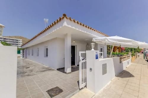 Villa in Puerto Pollensa With Private Pool