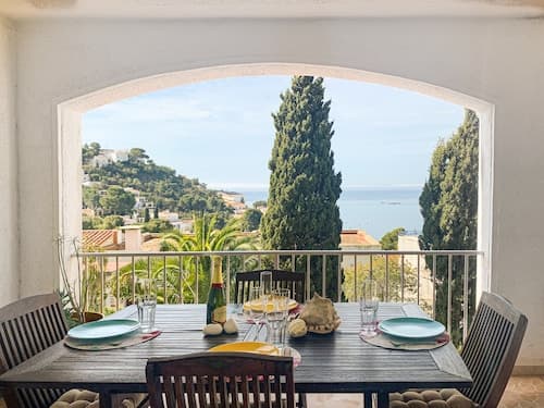 Apartment in Roses Near Canyelles Beach
