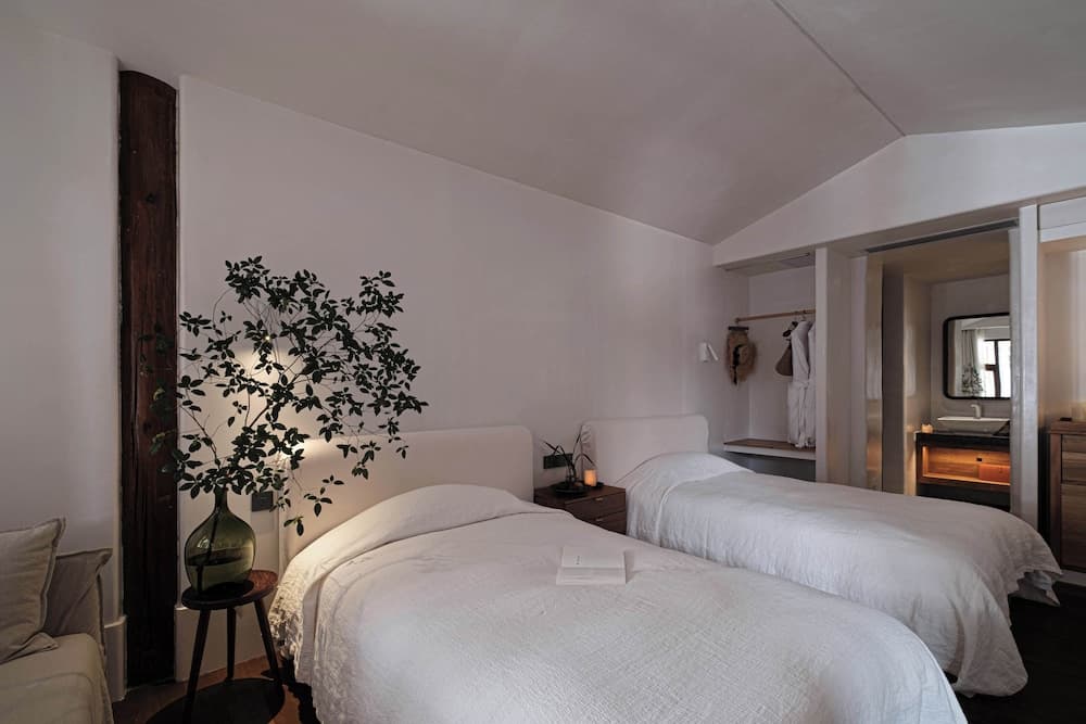 Li Jiang Ancient City Wide-Up Hotel