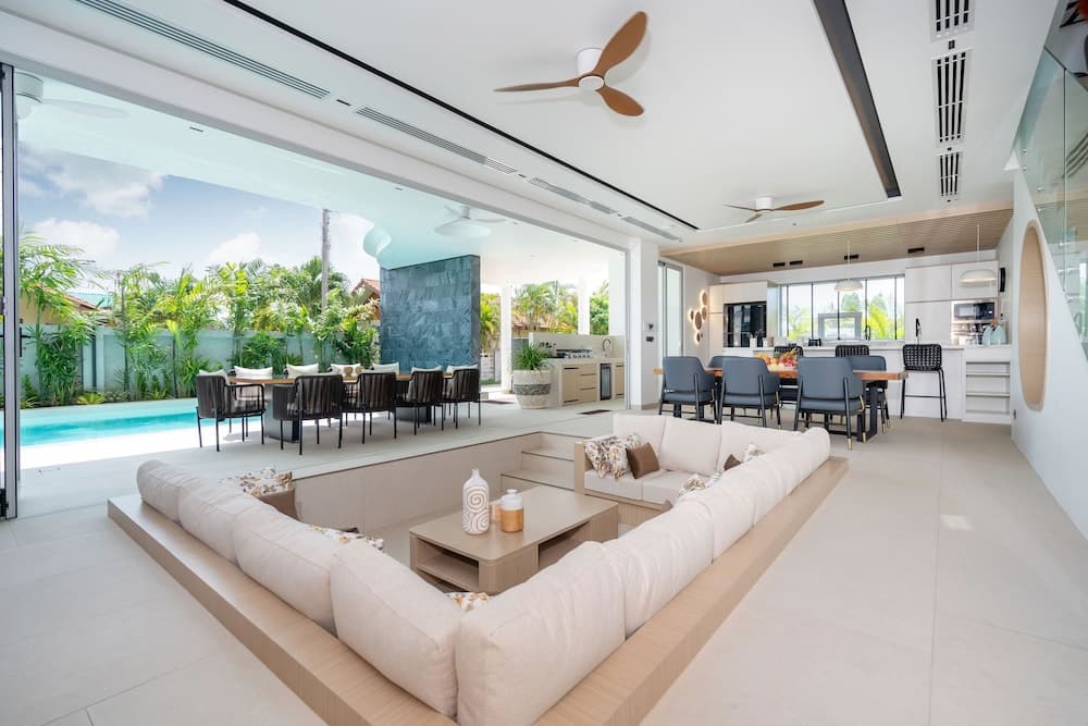 Elegance 5BR Pool Villa Brianna Luxuria1