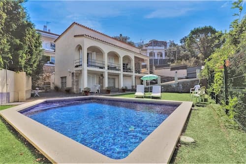 House in Roses With Pool Near La Punta Beach