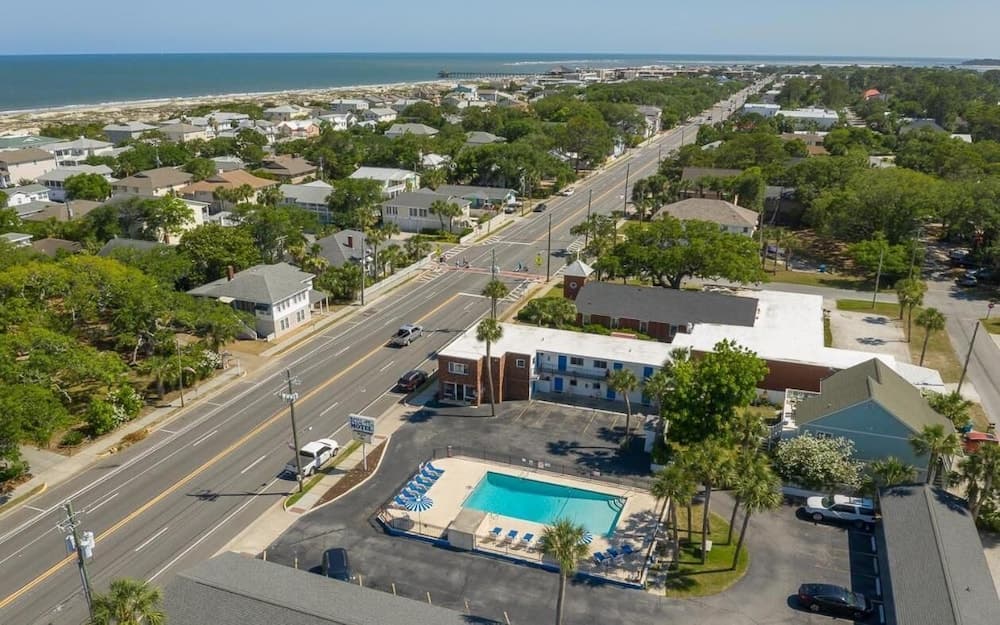 Royal Palms Motel