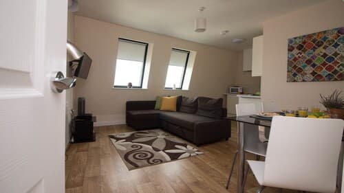 Stayzo Serviced Accommodation 16 Premier Lodge