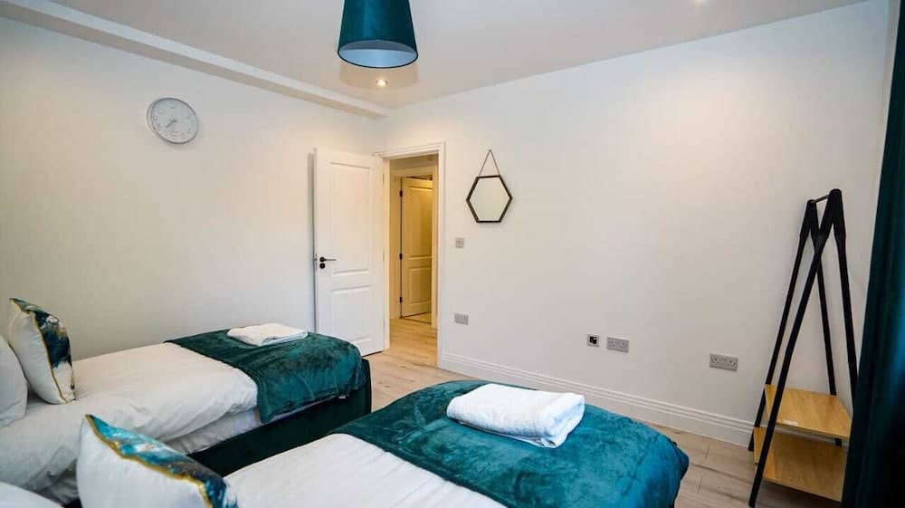 4-Bed 3-Bath Haven Perfect for 8 Guests