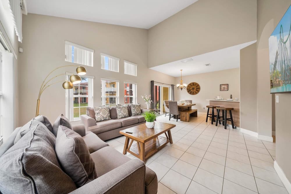 8416 Blue Lagoon Dr