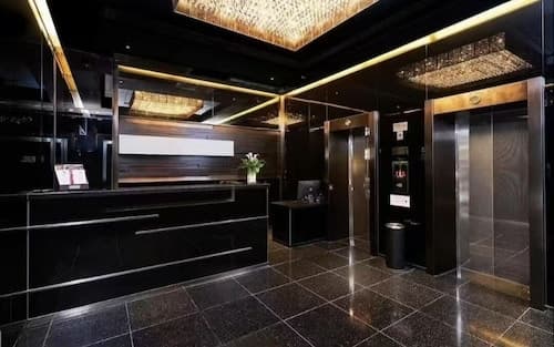 J Link Hotel