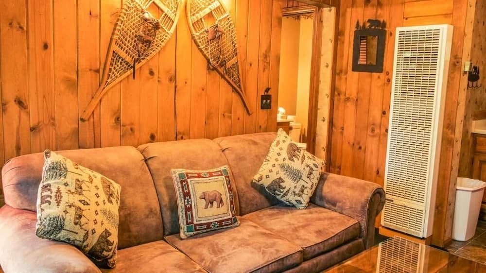 Eagle's Nest Lodge